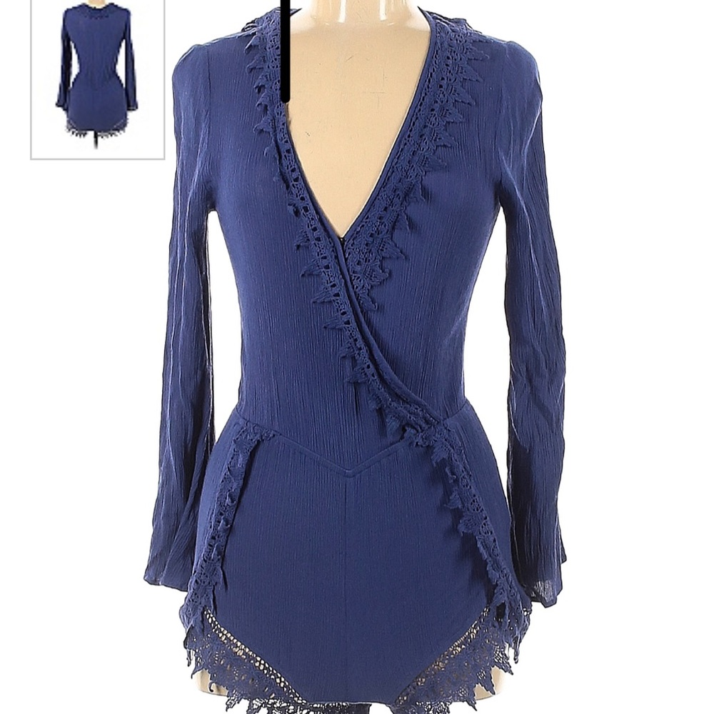 2/$40 Blu Pepper long sleeve romper blue ruffles size large v neck shorts frill